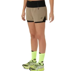 Asics Fuji 2in1 Shorts in Beige