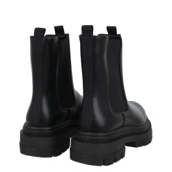 Be You Chunky Block Heel Chelsea Boots in Black