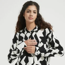 Be You Mono PrinT-Shirt in Black