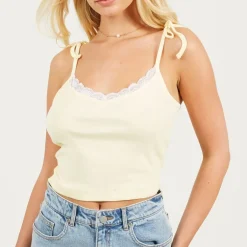 Brave Soul Detail Vest in Yellow