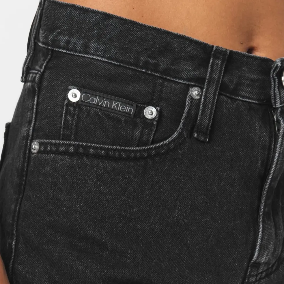 Calvin Klein Jeans Short in Black