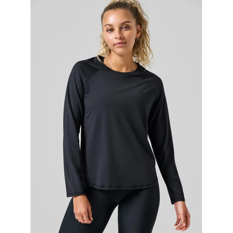 Casall Regular Fit Crew Neck Long Sleeve T-Shirt in Black