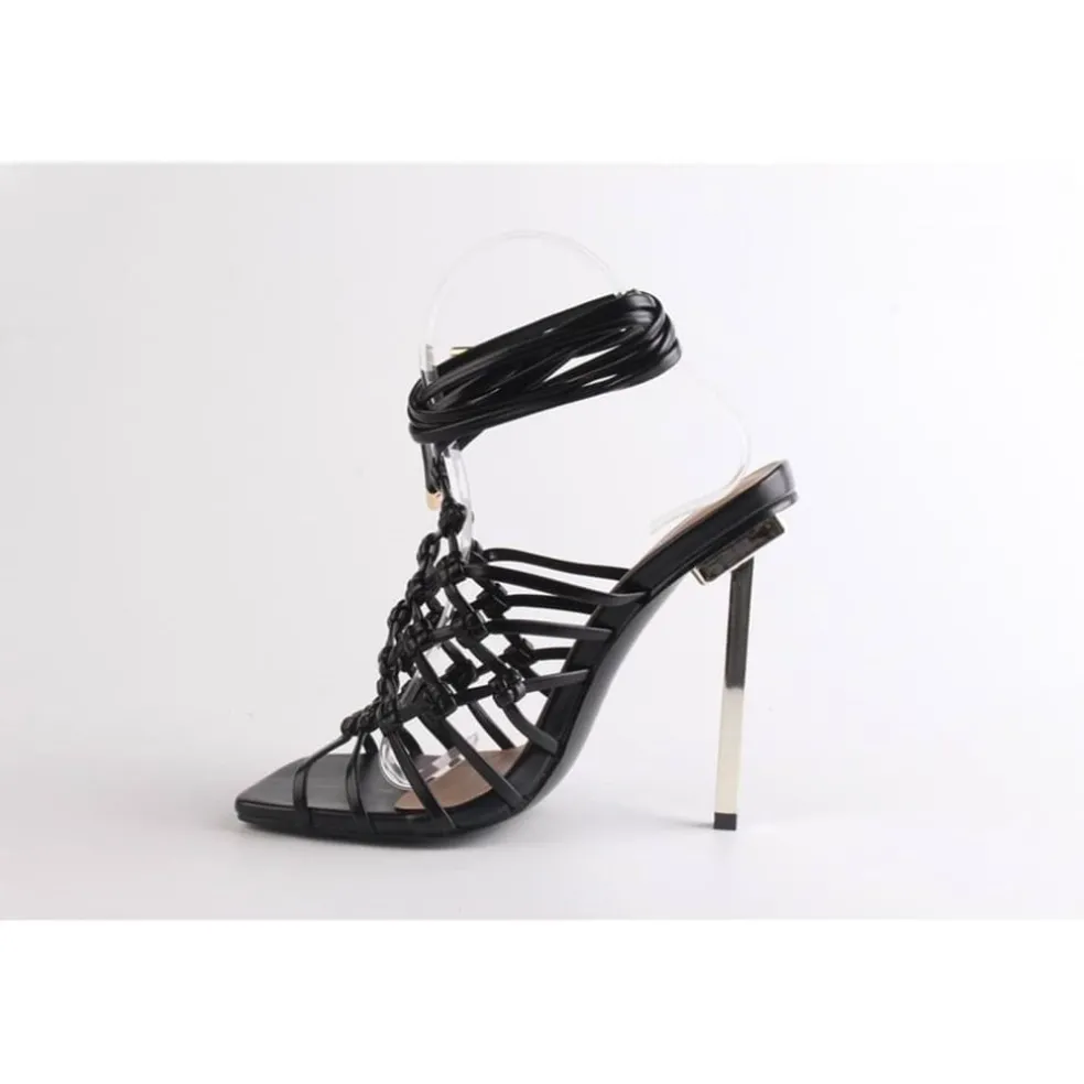 Chic Knt Leg Ti Sndl in Black