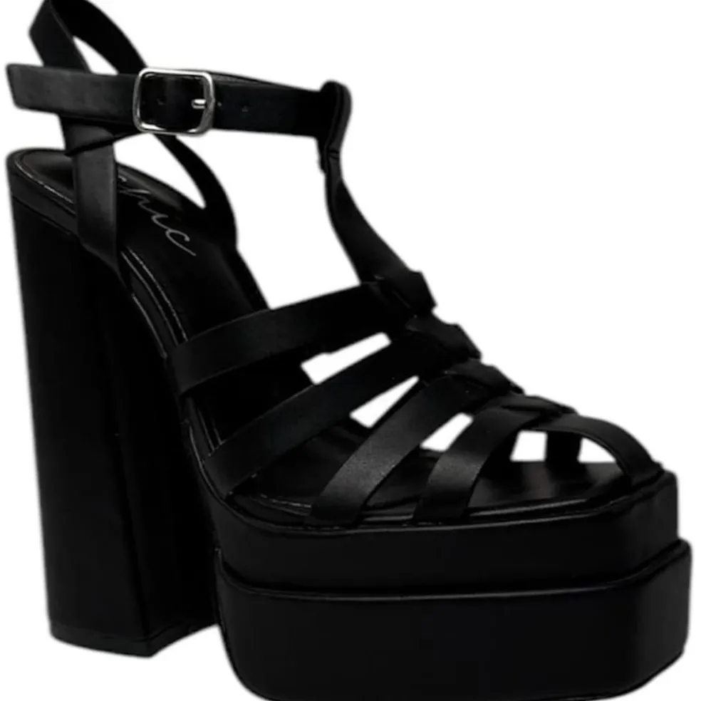 Chic Plfm Gldtr Sndl in Black