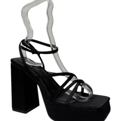 Chic Pltfm Strp Sndl in Black