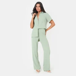 I Saw It First Crepe Short Sleeve Shirt in Green