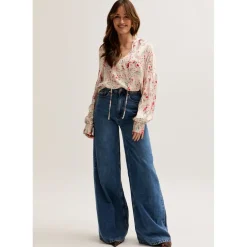 Lily and Lionel Billowy Sleeves Wishing Well Print Blouse In Multi in Neutral