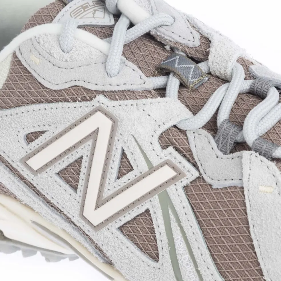 New Balance 610 V1 Trainers in Grey