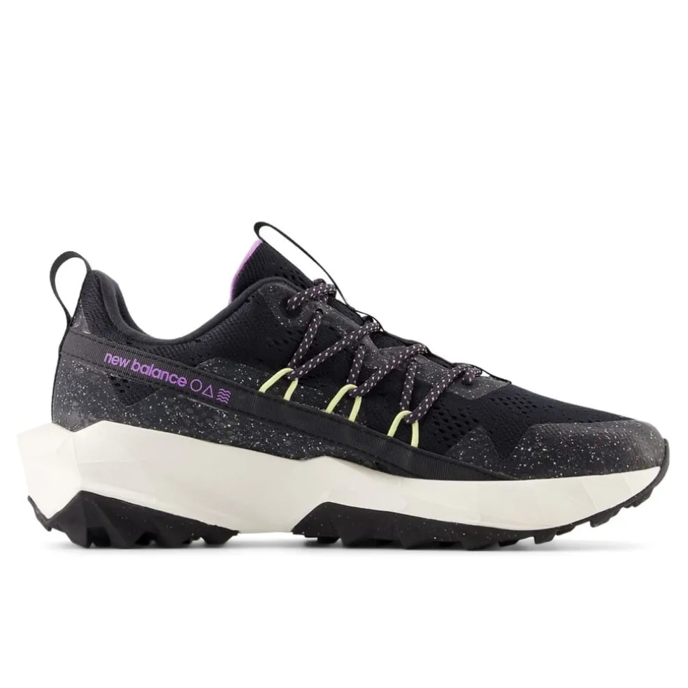 New Balance Balance Tektrel in Black