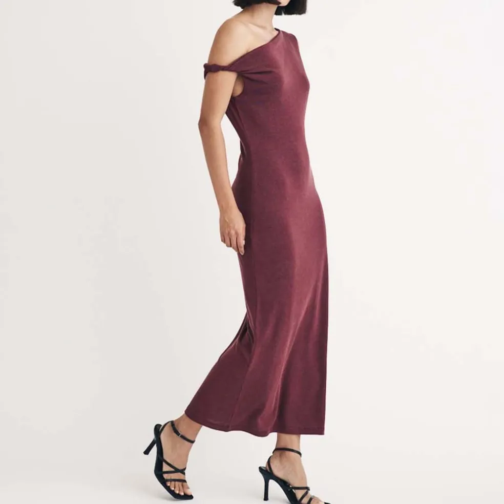 Nobodys Child Andrea Twist Shoulder Midi Dress in Purple