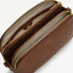 Radley Dukespl M Cam in Brown