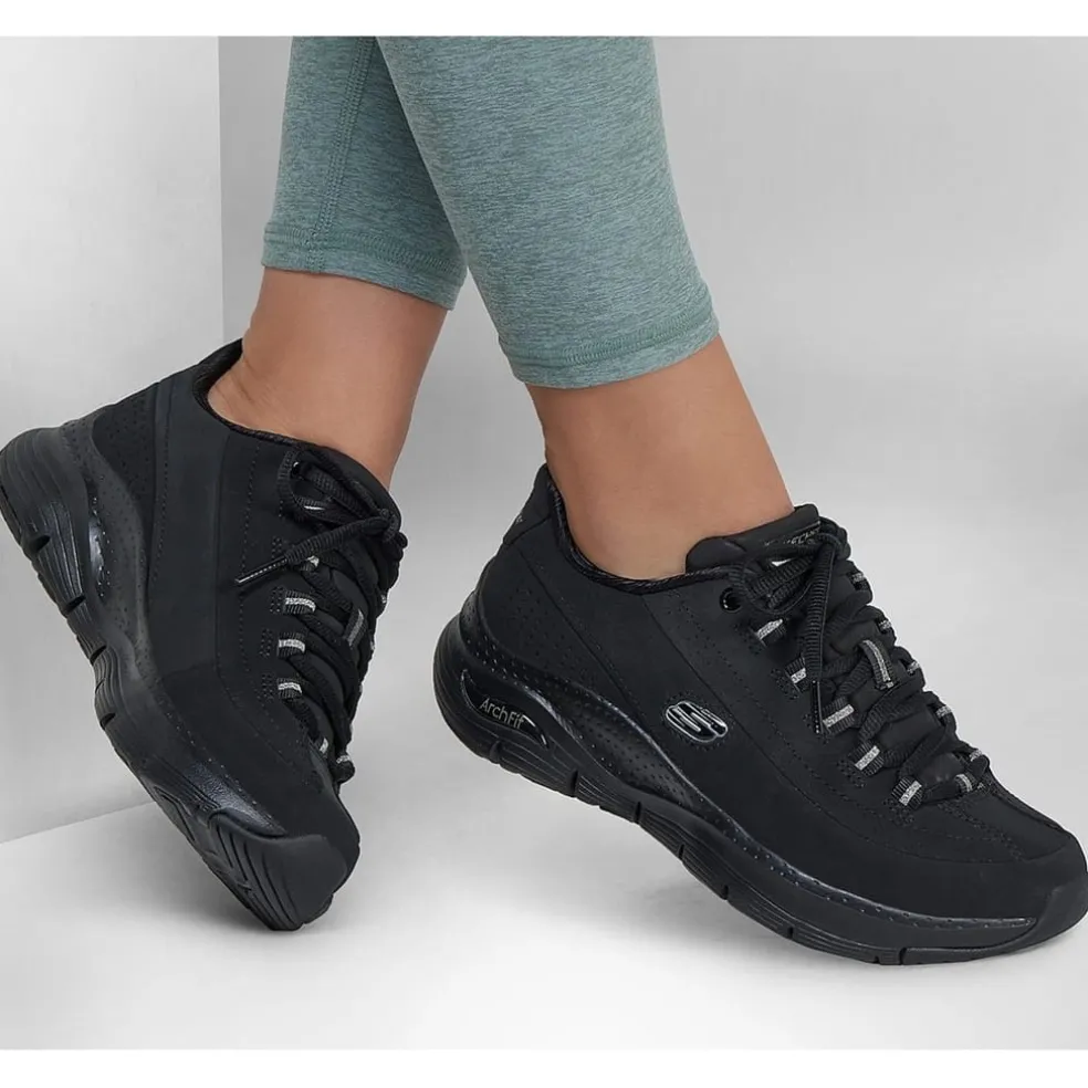 Skechers Arch Fit Metro Skyline Trainers in Black