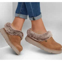 Skechers Bobs Keepsakes Lite Cozy Blend in Brown