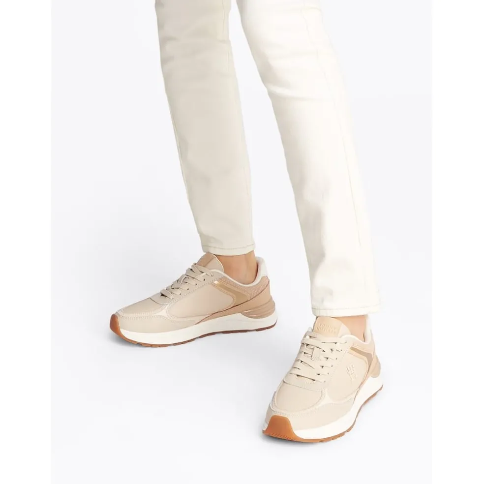 Tommy Hilfiger Casual Fashion Runner Lthr Mix in Beige