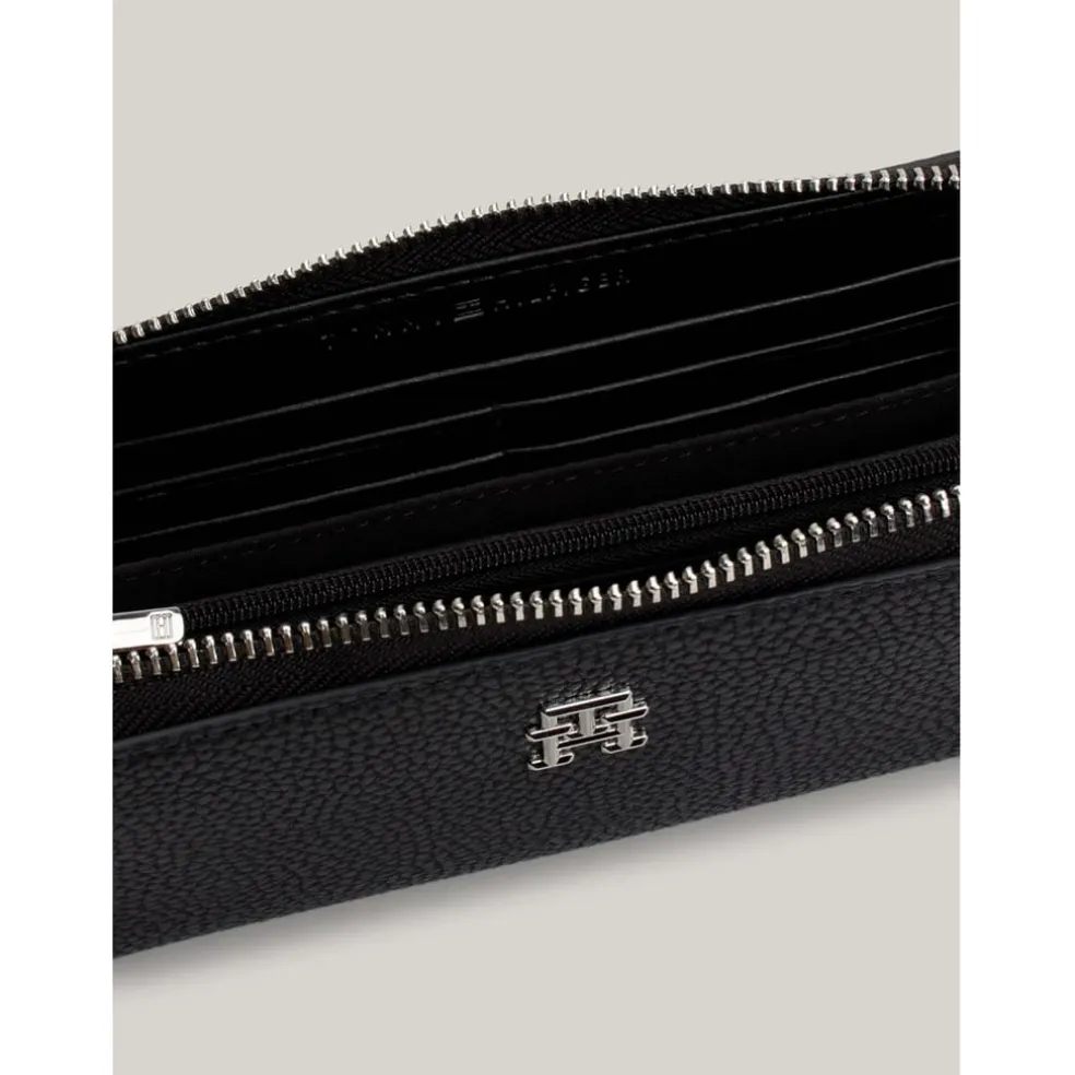 Tommy Hilfiger Emblem Large Wallet in Blue