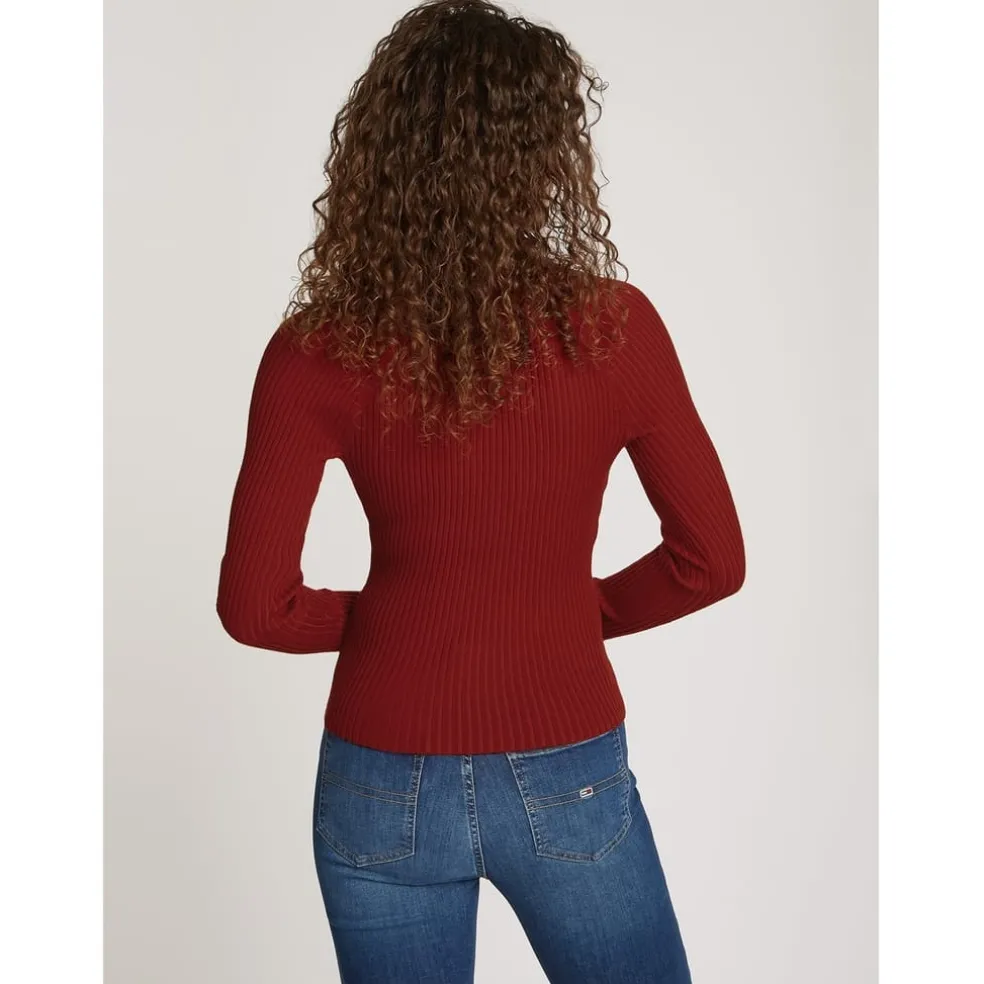Tommy Jeans Badge Rib Pullover Sweater in Red