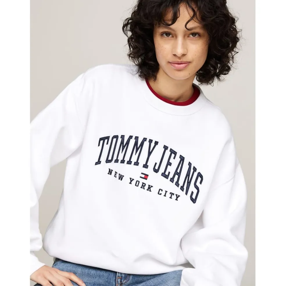 Tommy Jeans Crew Neck Pullover Sweatshirt in White