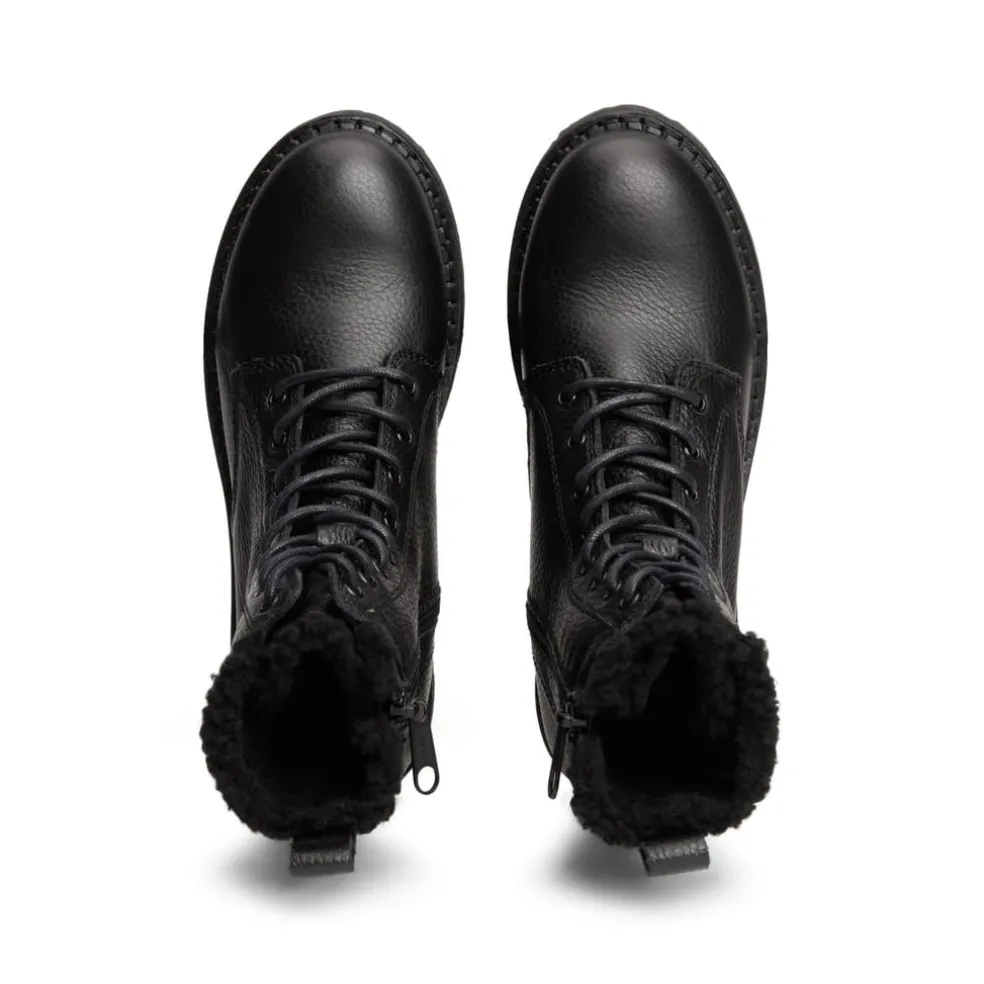 Tommy Jeans Height Boots in Black