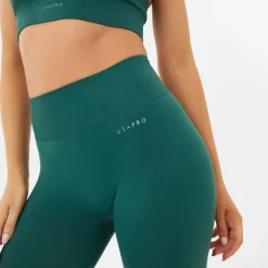 USA Pro Seamless Capri Cropped Leggings in Green