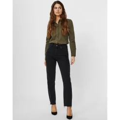 Vero Moda High Rise Mom Jeans in Black