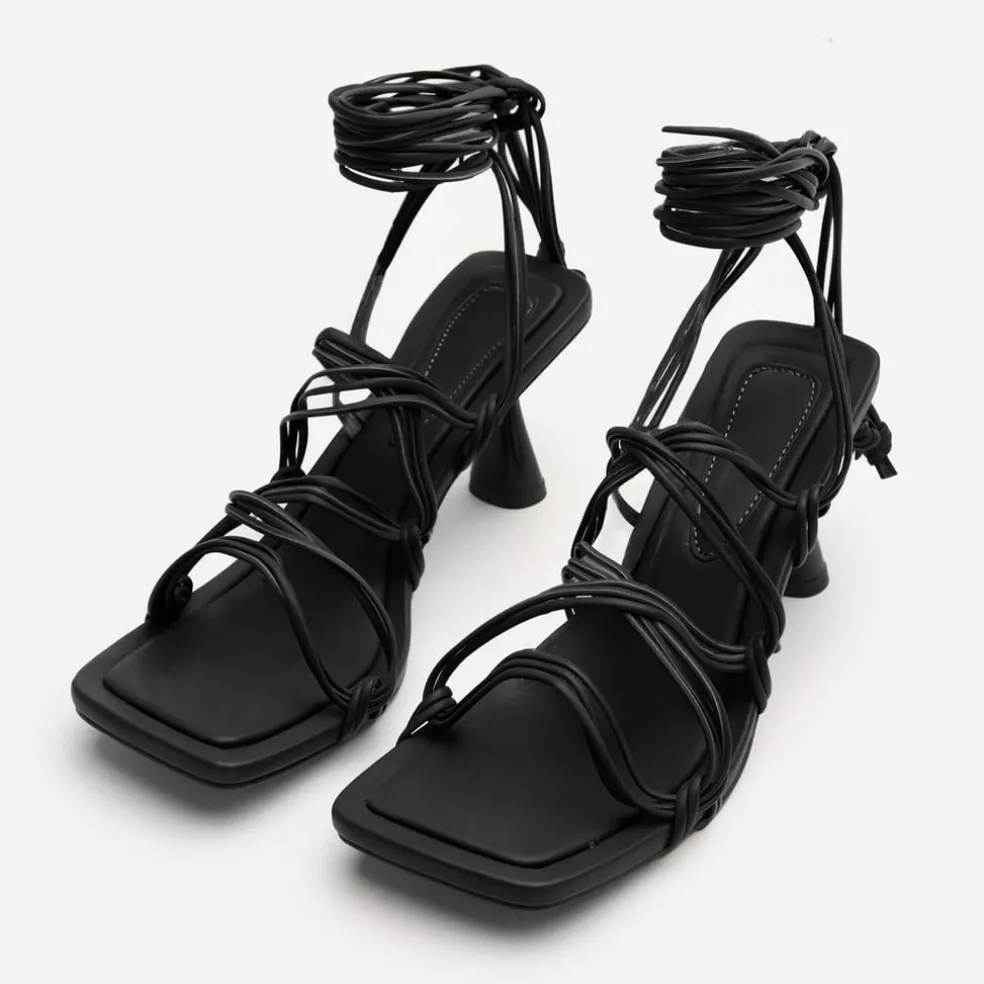 Wheres That From Sqr Toe Heel in Black