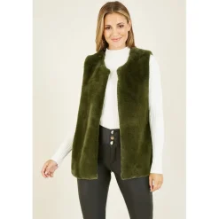 Yumi Faux Fur Gilet in Green